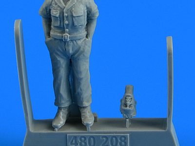 1/48 USAF WWII Aircraft mechanic